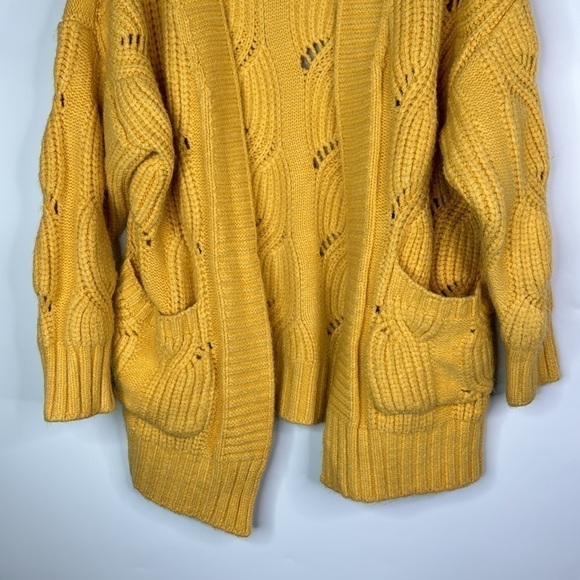 Sweet Genesis Yellow Chunky Cardigan Sweater Size S/M - Picture 3 of 9
